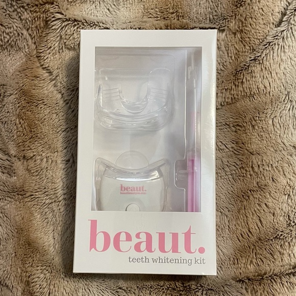 NIB Beaut. Teeth Whitening Kit. - Picture 1 of 2